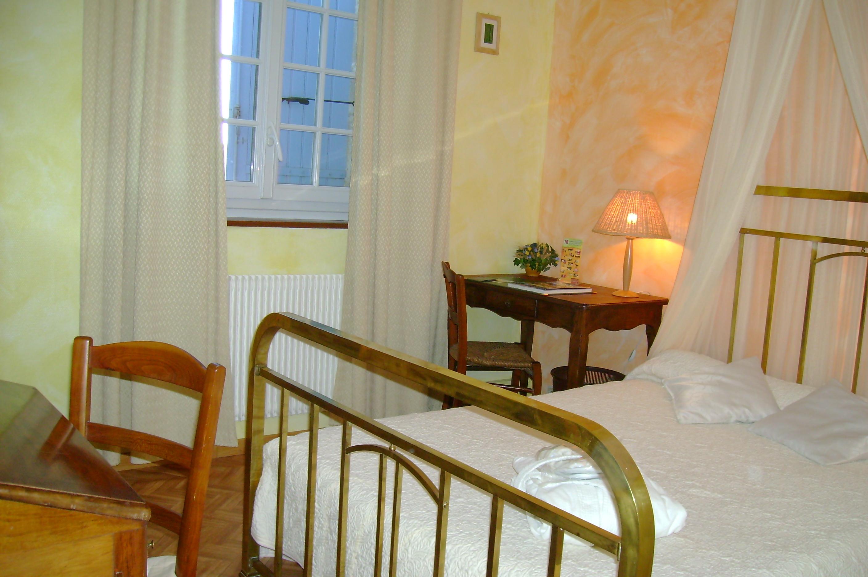 Logis Auberge De Tavel מראה חיצוני תמונה