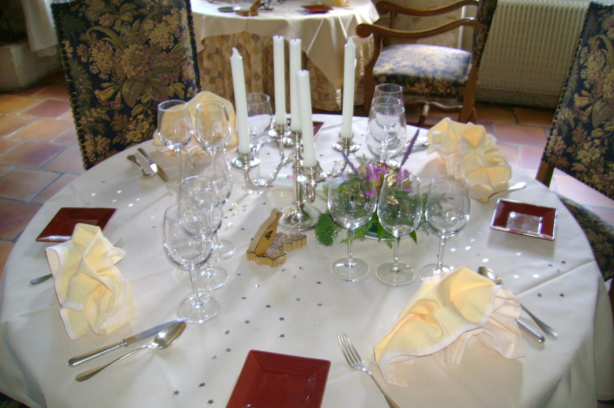 Logis Auberge De Tavel מראה חיצוני תמונה