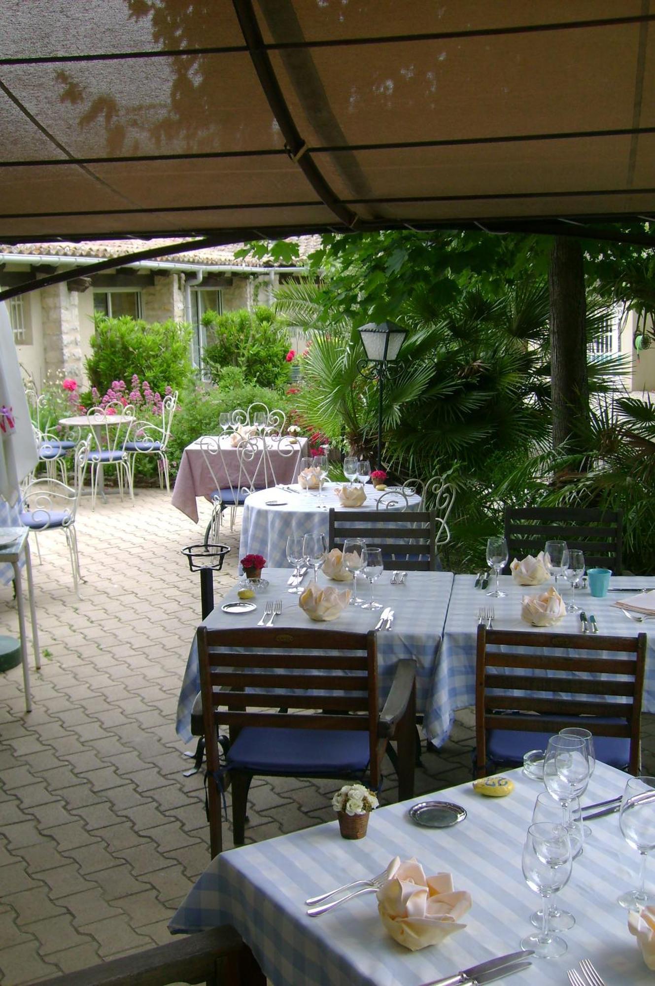 Logis Auberge De Tavel מראה חיצוני תמונה
