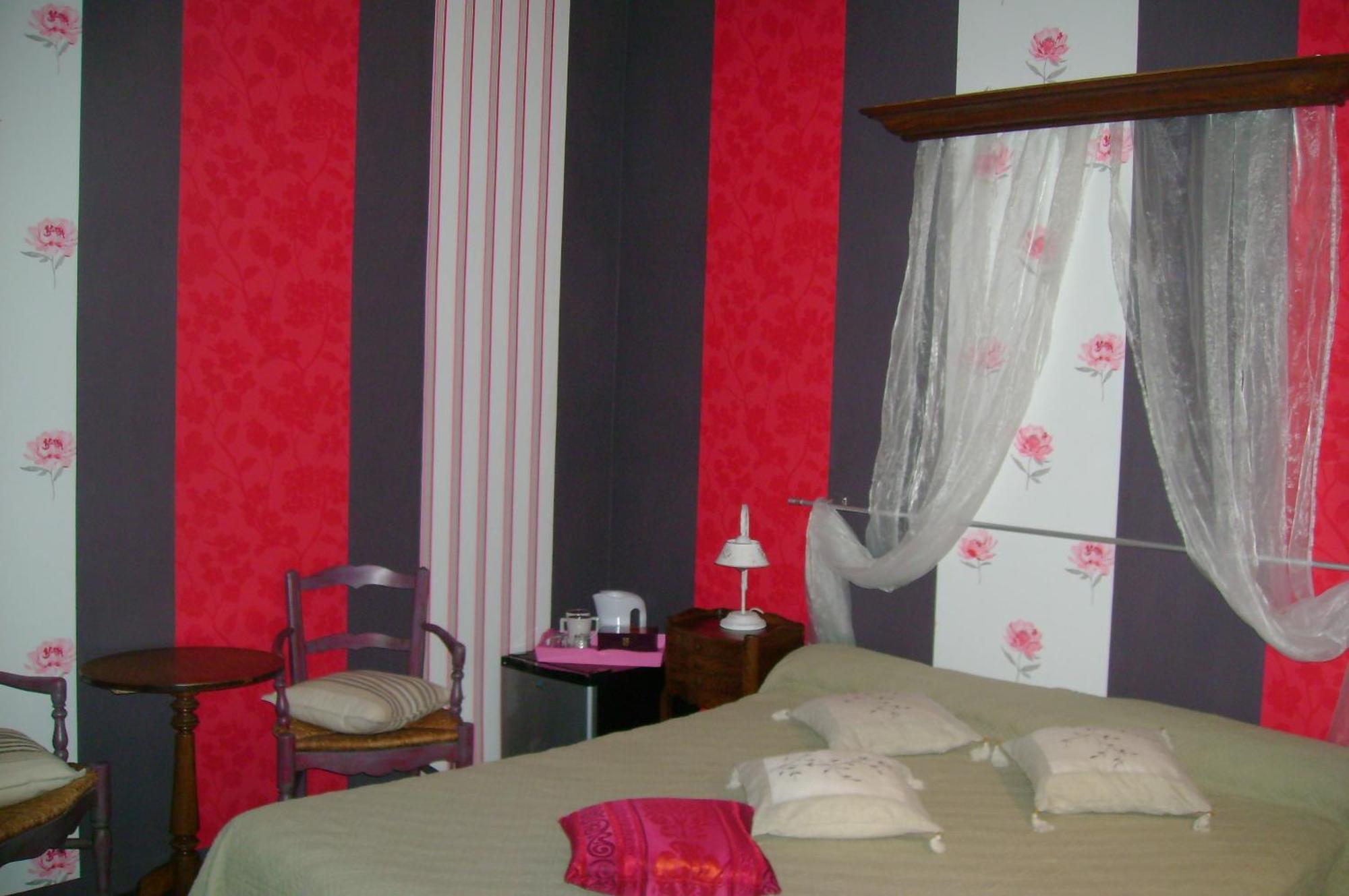 Logis Auberge De Tavel מראה חיצוני תמונה